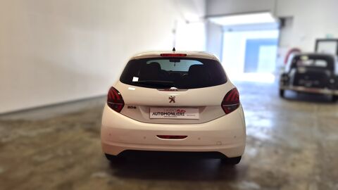 208 PEUGEOT 1.2 PURETECH 82 STYLE 5P 2016 occasion 37170 Chambray-l&egrave;s-Tours
