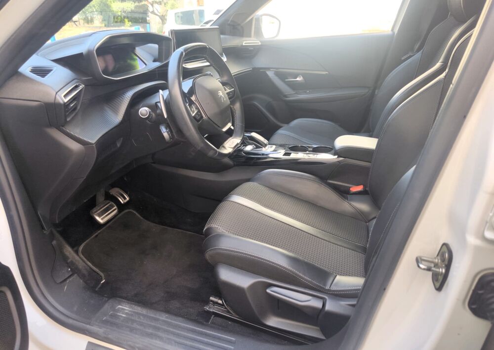 2008 GENERATION-I 1.2 130 GT LINE EAT BVA START-STOP 2020 occasion 34160 Castries