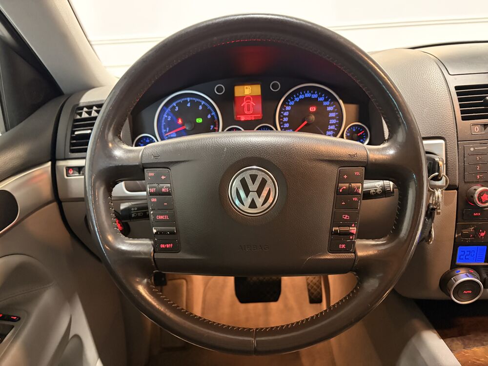Touareg 3.2 V6 TIPTRONIC + ATTELAGE 2007 occasion 27620 Gasny