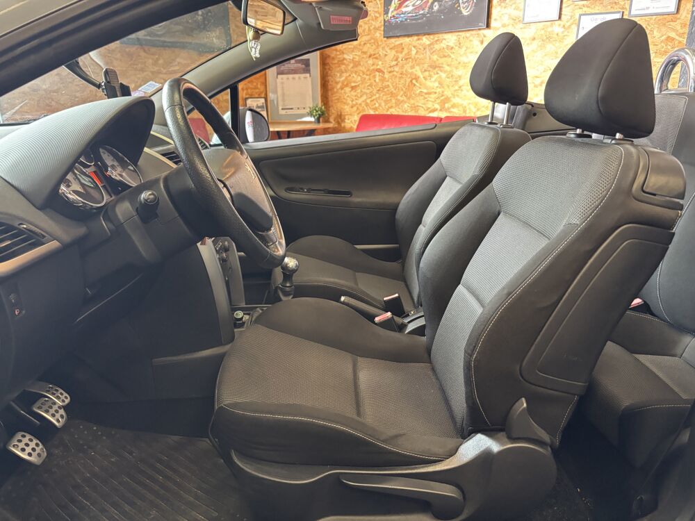 207 CC 1.6 VTI 120ch Finition Sport 2009 occasion 59640 Dunkerque