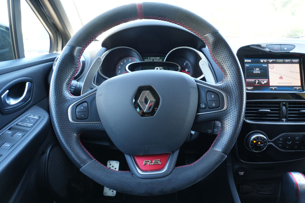 Clio IV (2) 1.6 TURBO 220 RS 18 EDC NUM&Eacute;RO 288/1450 2018 occasion 01000 Saint-Denis-l&egrave;s-Bourg