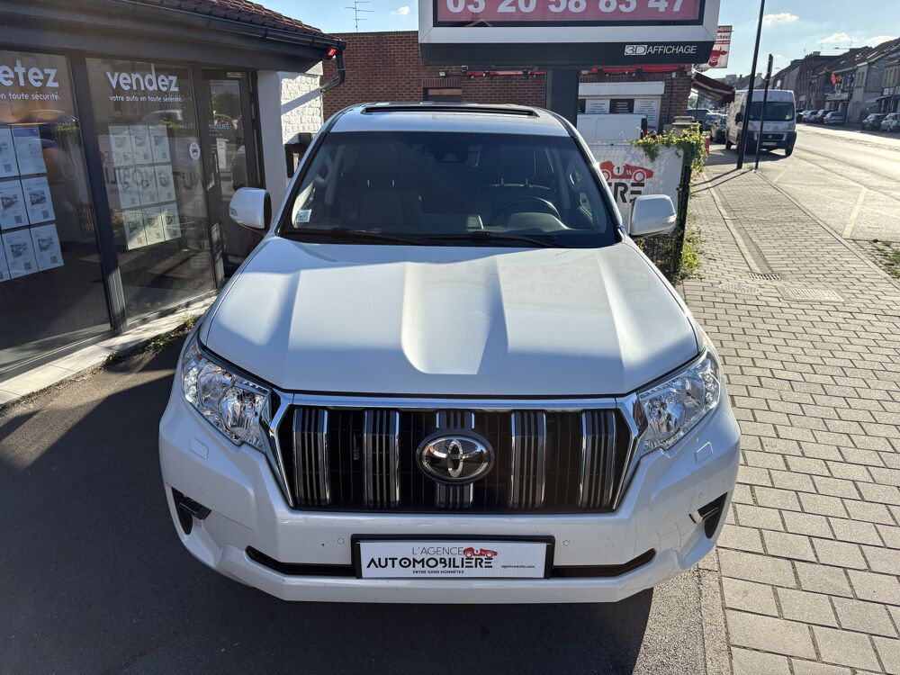 Land Cruiser 177 D-4d Lounge Bva 3p 2 Places GARANTIE RELAX 2020 occasion 59300 Valenciennes