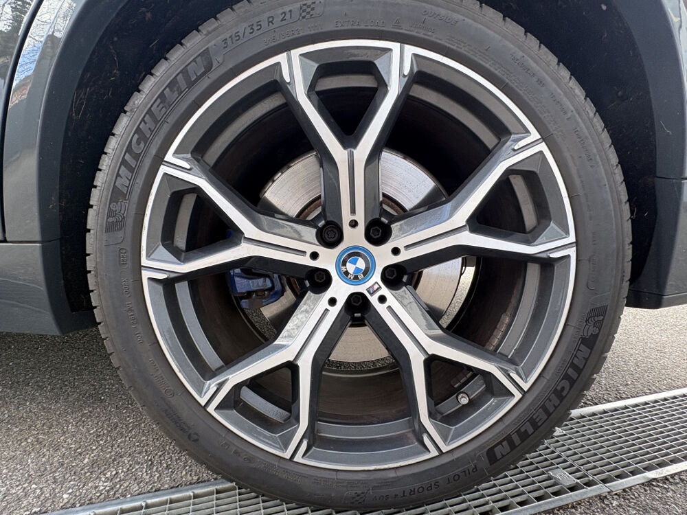 X5 xDrive 45e 394ch M Sport 1&egrave;re main 2022 occasion 90400 Danjoutin