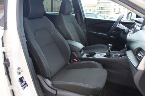 Qashqai GENERATION-III 1.3 140 HYBRID MHEV VISIA 2WD ( Entretien NIS 2022 occasion 34200 S&egrave;te