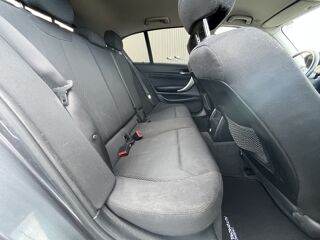 S&eacute;rie 1 118d 150 ch Lounge / APPLE CAR PLAY / GARANTIE 1 AN 2017 occasion 44860 Pont-Saint-Martin