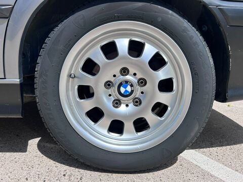 S&eacute;rie 3 325TD 4 Portes SUIVI COMPLET TBE A SAISIR 1992 occasion 34160 Castries