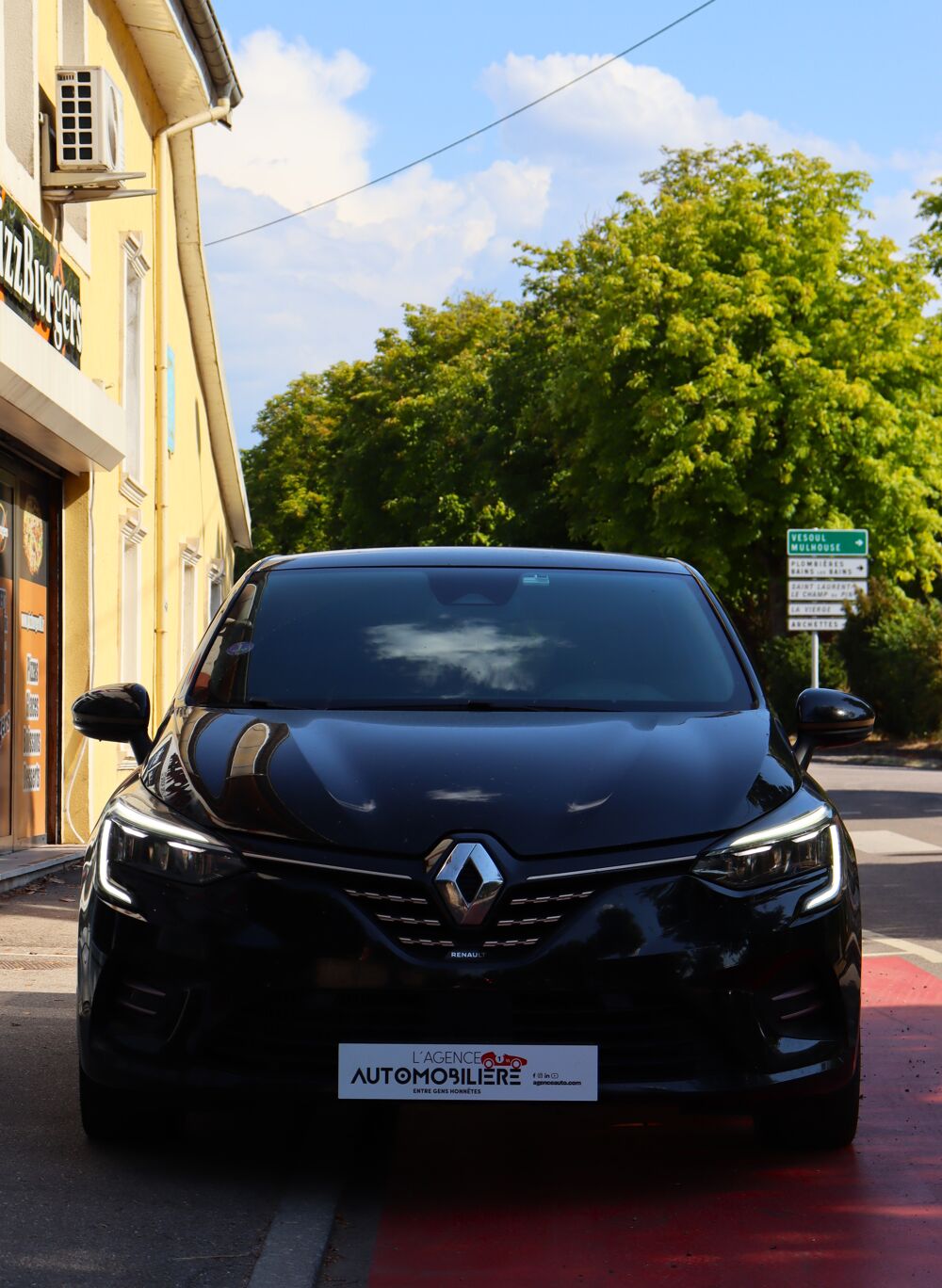 Clio 5 1.3 TCE 140 Lutecia (CarPlay, Cam&eacute;ra, Eclairage d'ambiance 2022 occasion 88000 &Eacute;pinal