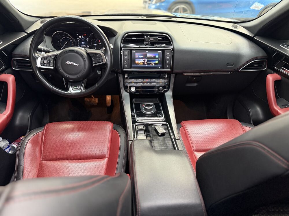 F-PACE 2.0 D 180 AWD R-SPORT 2018 occasion 78680 &Eacute;p&ocirc;ne
