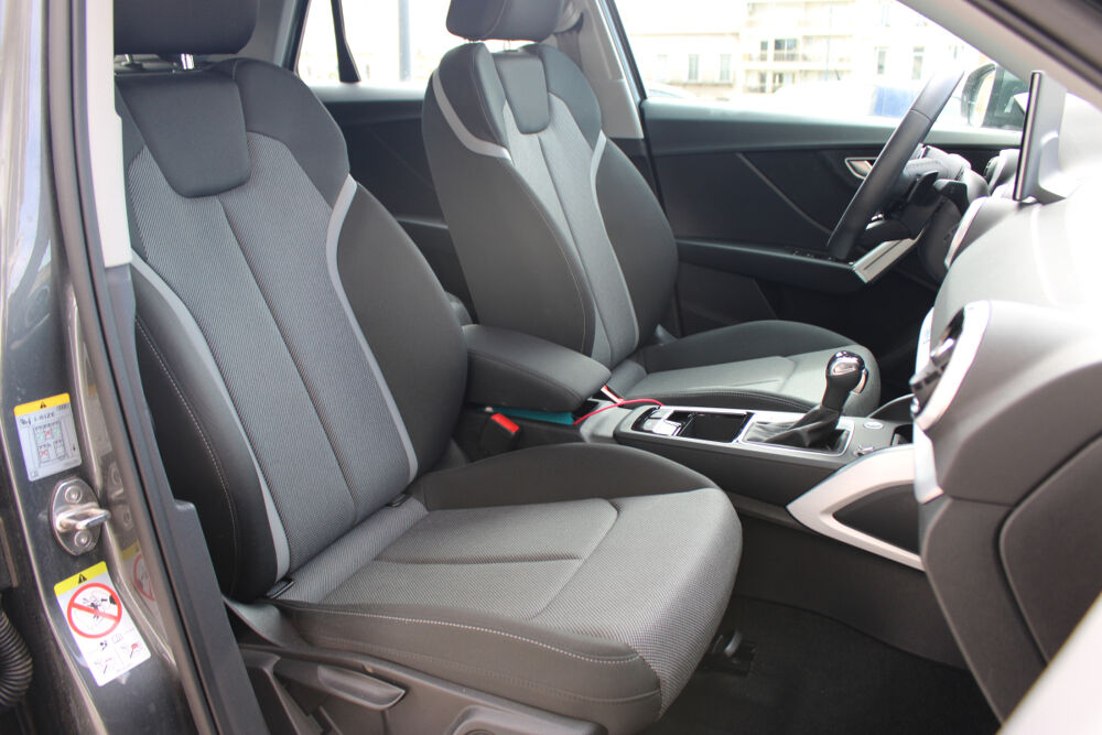 Q2 35 TFSI 150Ch S 7 S-LINE ( 1&egrave;re main, Carplay, Cam&eacute;ra de rec 2025 occasion 34200 S&egrave;te