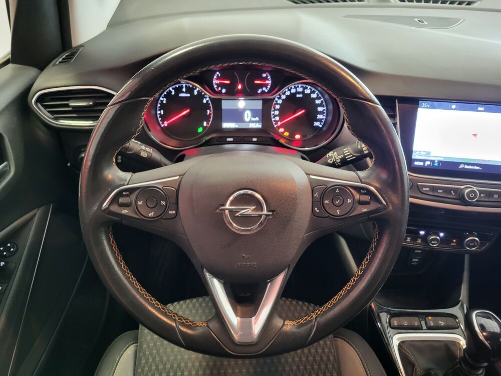 Crossland X 1.2 TURBO 110 INNOVATION BVM6 + CARPLAY + CAMERA DE RECUL 2018 occasion 37170 Chambray-l&egrave;s-Tours