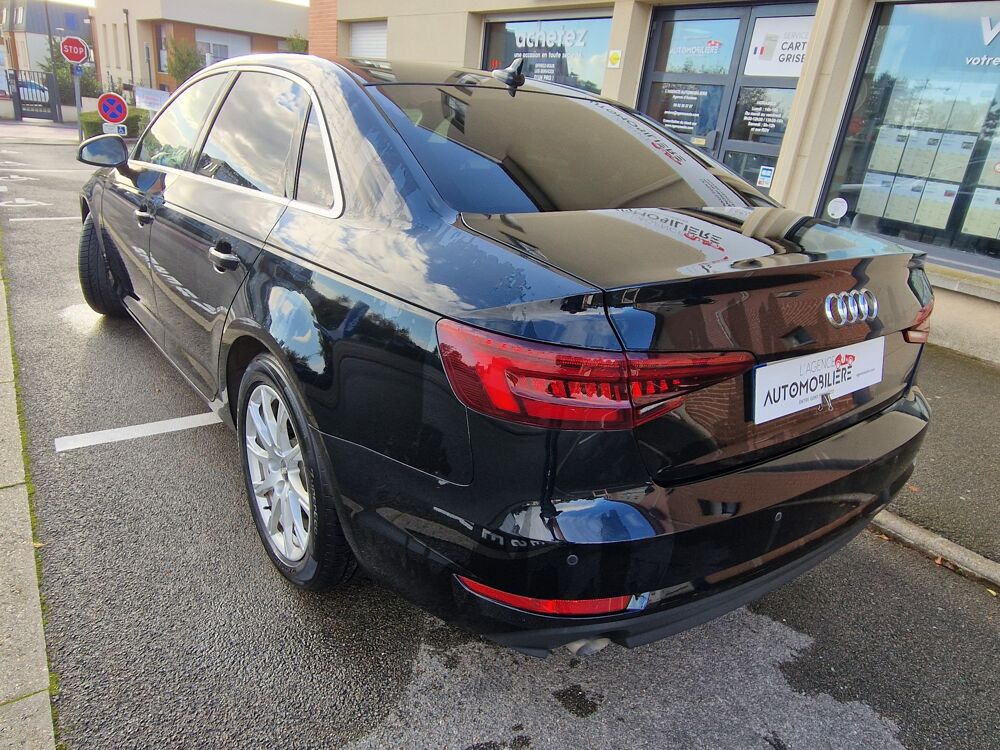 A4 V 2.0 TDI 150 BUSINESS LINE 2018 occasion 80480 Salou&euml;l