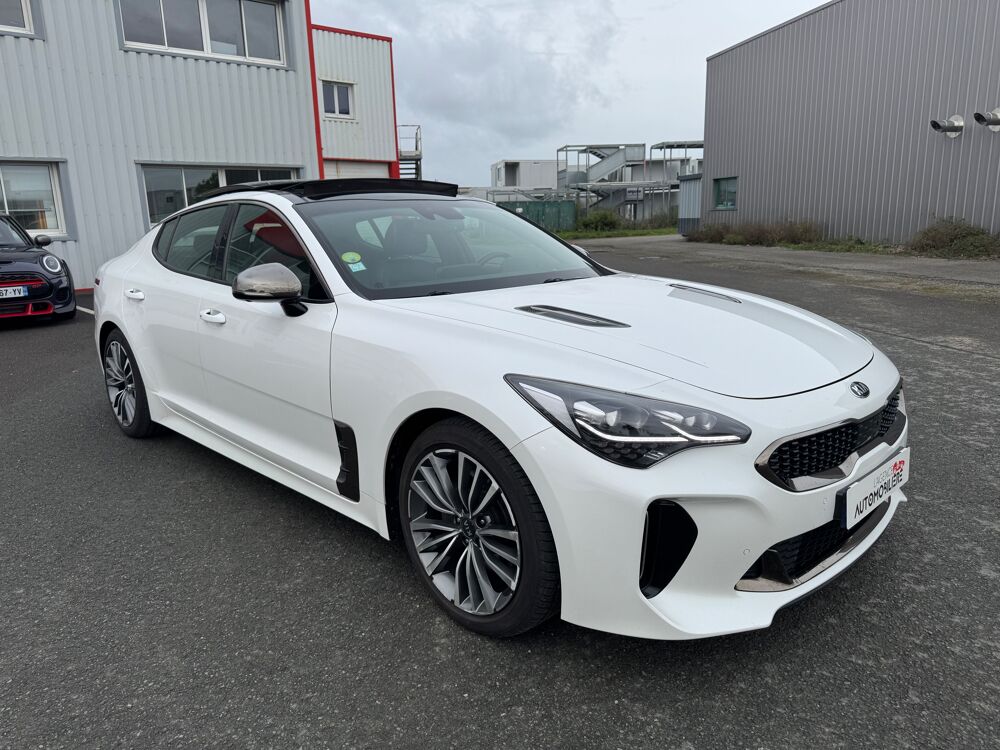 Stinger 2.2 CRDI 200 4X2 BVA8 GT LINE | ATTELAGE | TOIT OUVRANT | GA 2018 occasion 44860 Pont-Saint-Martin