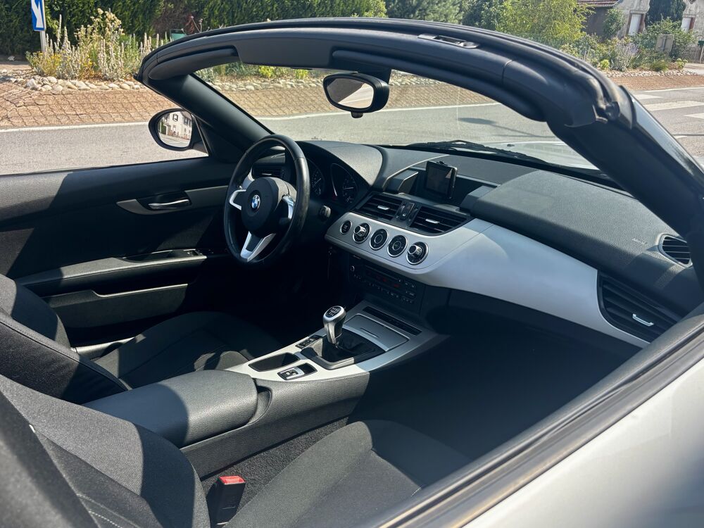Z4 (E89) Roadster sDrive18i 2.0 i 16V 156 ch LOUNGE 2013 occasion 88100 Sainte-Marguerite