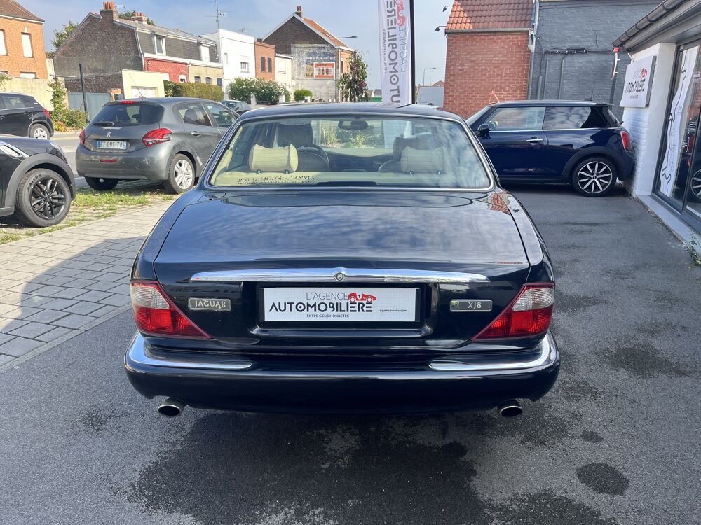 XJ 8 XJ8 3.2 V8 BA 1998 occasion 59300 Valenciennes