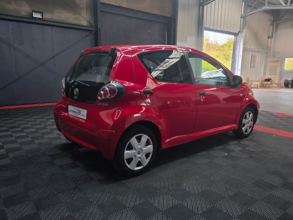 Aygo 1.0 VVT-i 68ch Confort 2010 occasion 78680 &Eacute;p&ocirc;ne