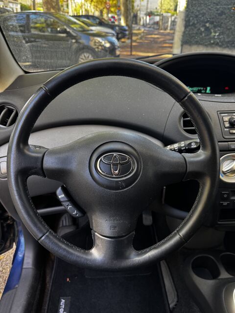 Yaris (2) 65 VVT-I CREATIVE MMT 3P *FAIBLE KILOMETRAGE 2003 occasion 92370 Chaville