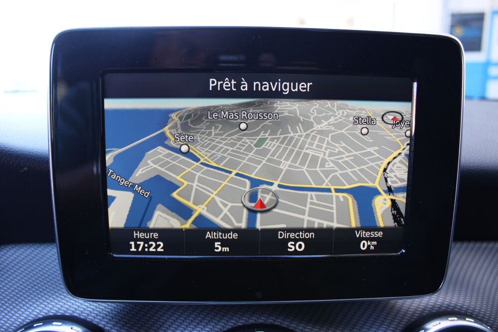 Classe GLA 2.2 200 D 135 INSPIRATION ( Cam&eacute;ra de recul, Gps, Clim... ) 2017 occasion 34200 S&egrave;te