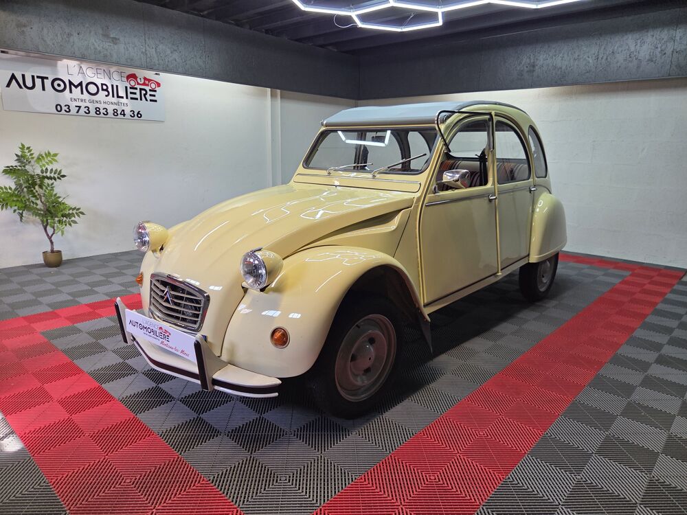 2 CV - Dyane 2 CV 4 Sp&eacute;cial enti&egrave;rement restaur&eacute;e 1979 occasion 71300 Montceau-les-Mines