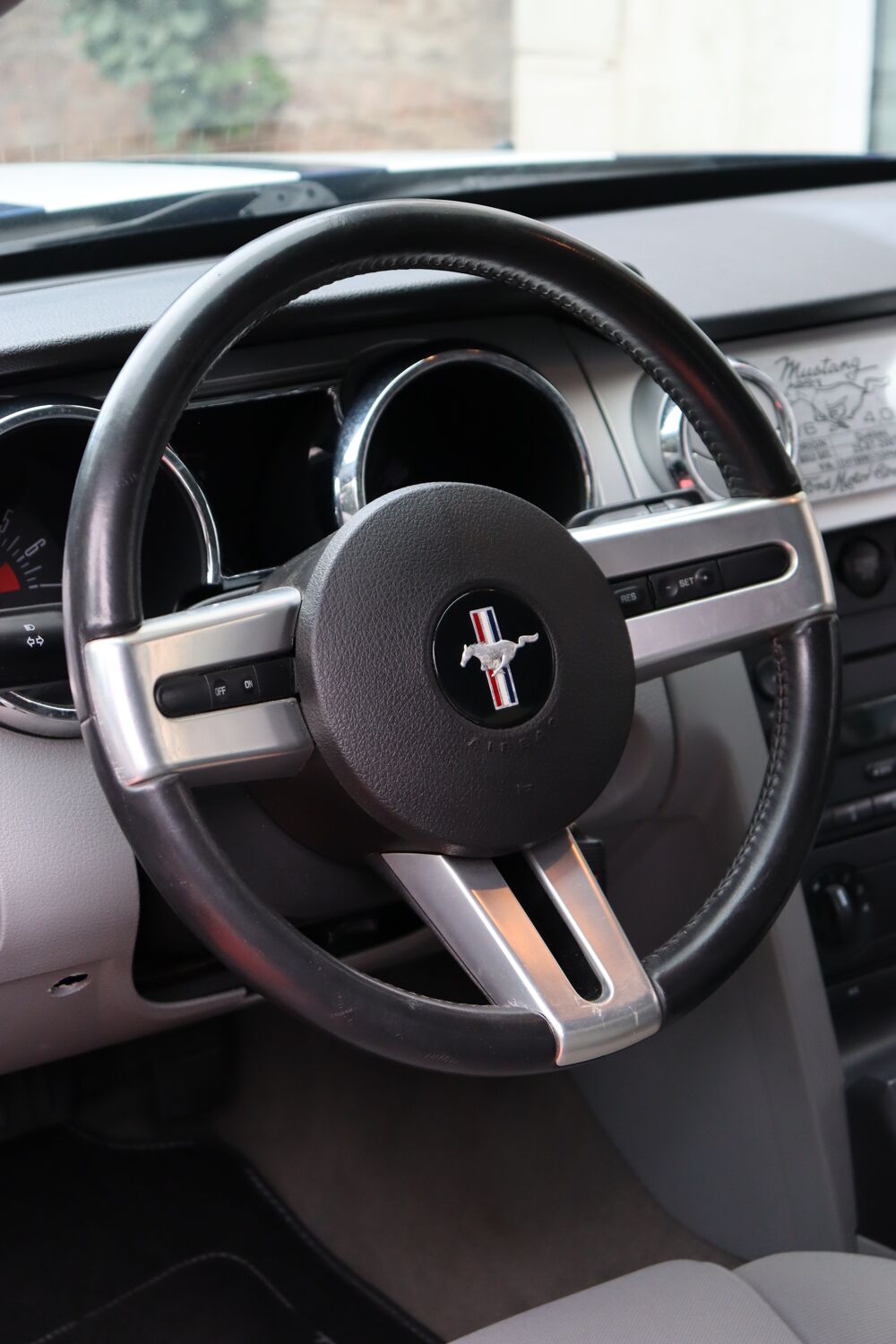 Mustang 4.0 V6 214cv (Si&egrave;ges &eacute;lectriques, Carvertical disponible) 2007 occasion 88000 &Eacute;pinal