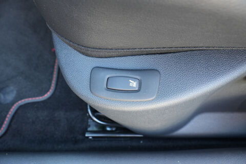 Clio IV (2) 1.6 TURBO 220 RS 18 EDC NUM&Eacute;RO 288/1450 2018 occasion 01000 Saint-Denis-l&egrave;s-Bourg