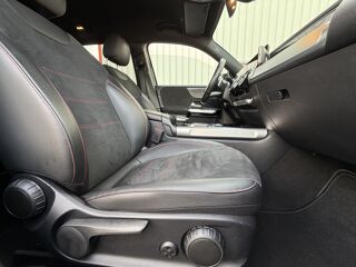 GLB 220 D 4MATIC AMG LINE 8G-DCT | ENTRETIEN MERCEDES | GARANTIE 2022 occasion 44860 Pont-Saint-Martin