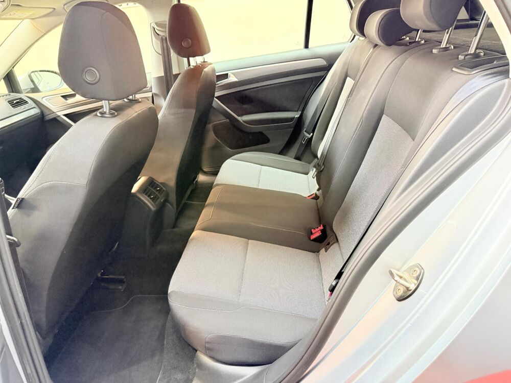 Golf VII 1.6 TDI 16V Blue Motion S&S 110 cv Garantie 12 mois 2015 occasion 71300 Montceau-les-Mines