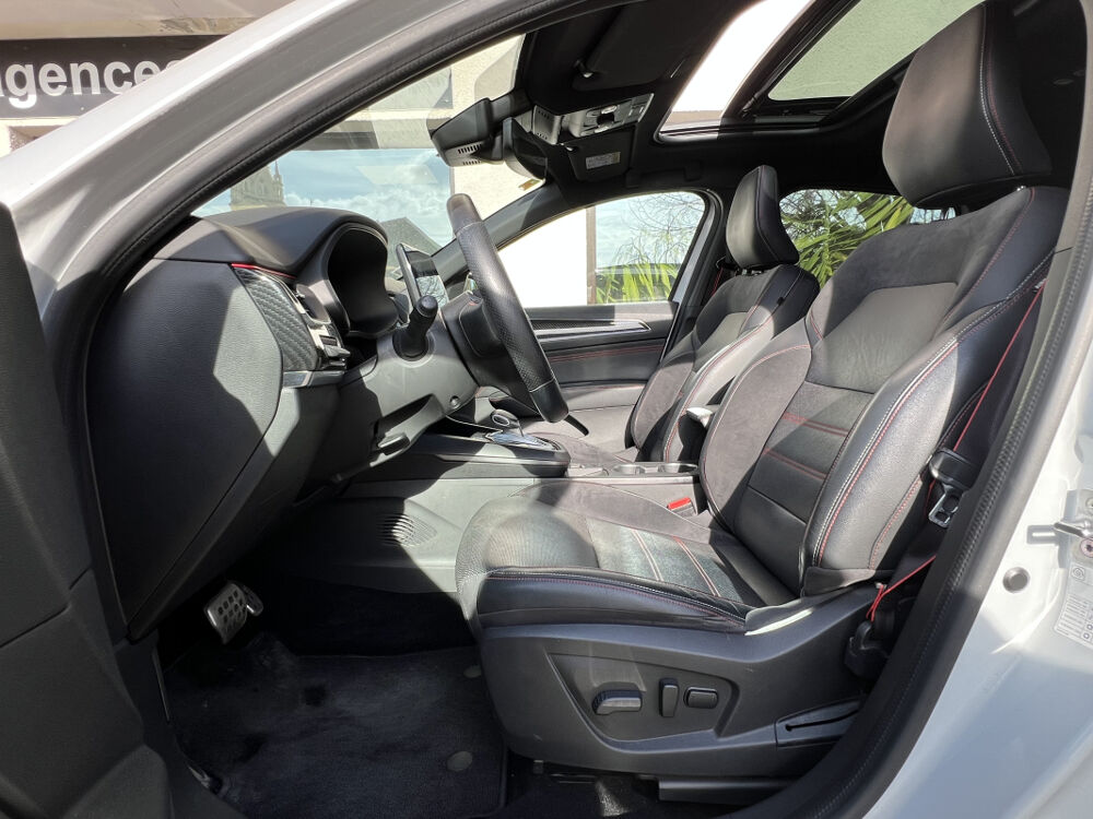Arkana 1.6 E-TECH 145ch RS LINE TOIT OUV. 2021 occasion 25300 Pontarlier