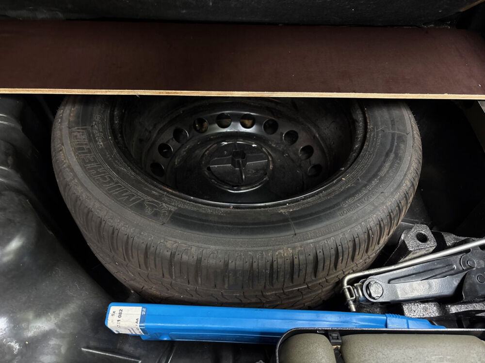 M&eacute;gane COUPE CABRIOLET 1.4 TCE 130 PRIVILEGE -MOTEUR A CHAINE-EMBRA 2010 occasion 92370 Chaville