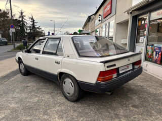 R25 GTS 2.0 103cv - Suivi complet - 2&egrave;me main 1985 occasion 49124 Saint-Barth&eacute;lemy-d'Anjou