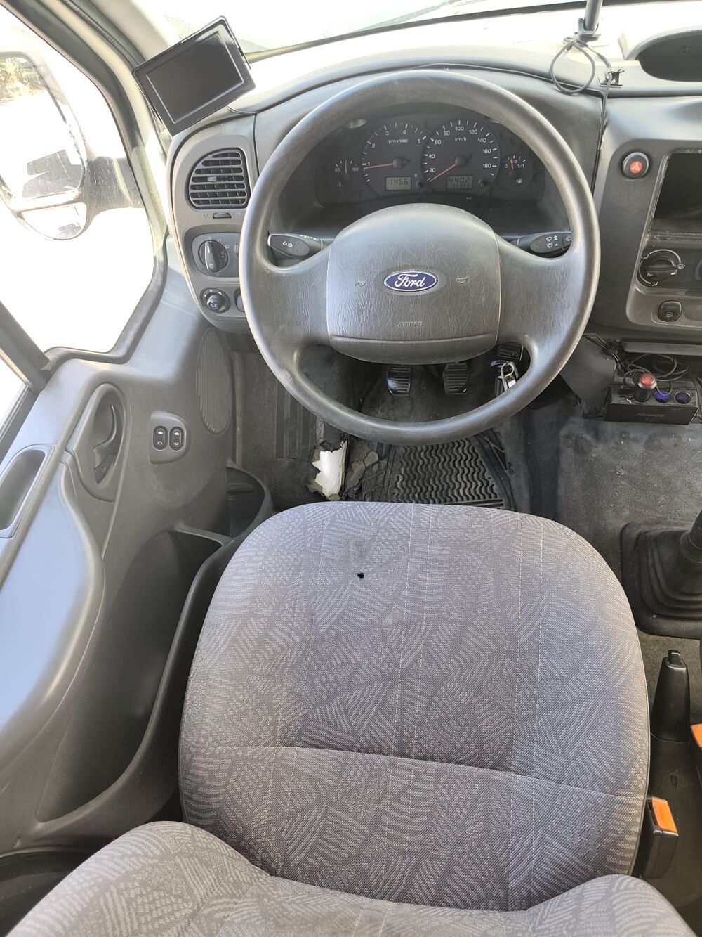 Transit FOURGON 430M 2.4 TDE 115 L 2006 occasion 34160 Castries