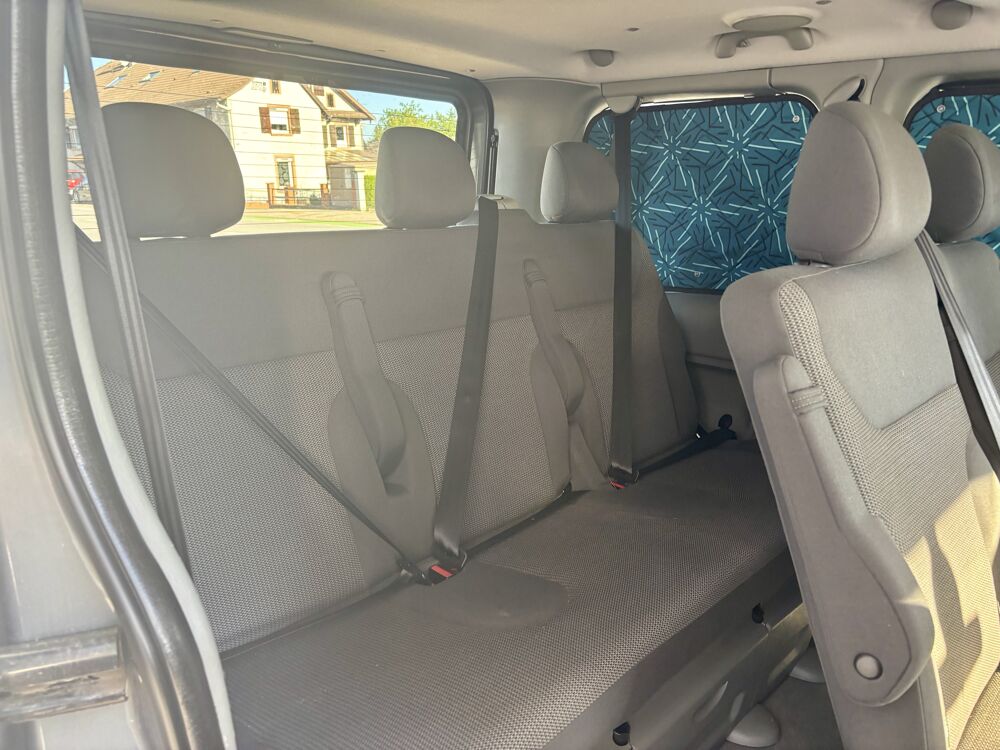 Vivaro Minibus 2.0 CDTI 16V Combi Easytronic 115 ch 8 places 2012 occasion 88100 Sainte-Marguerite