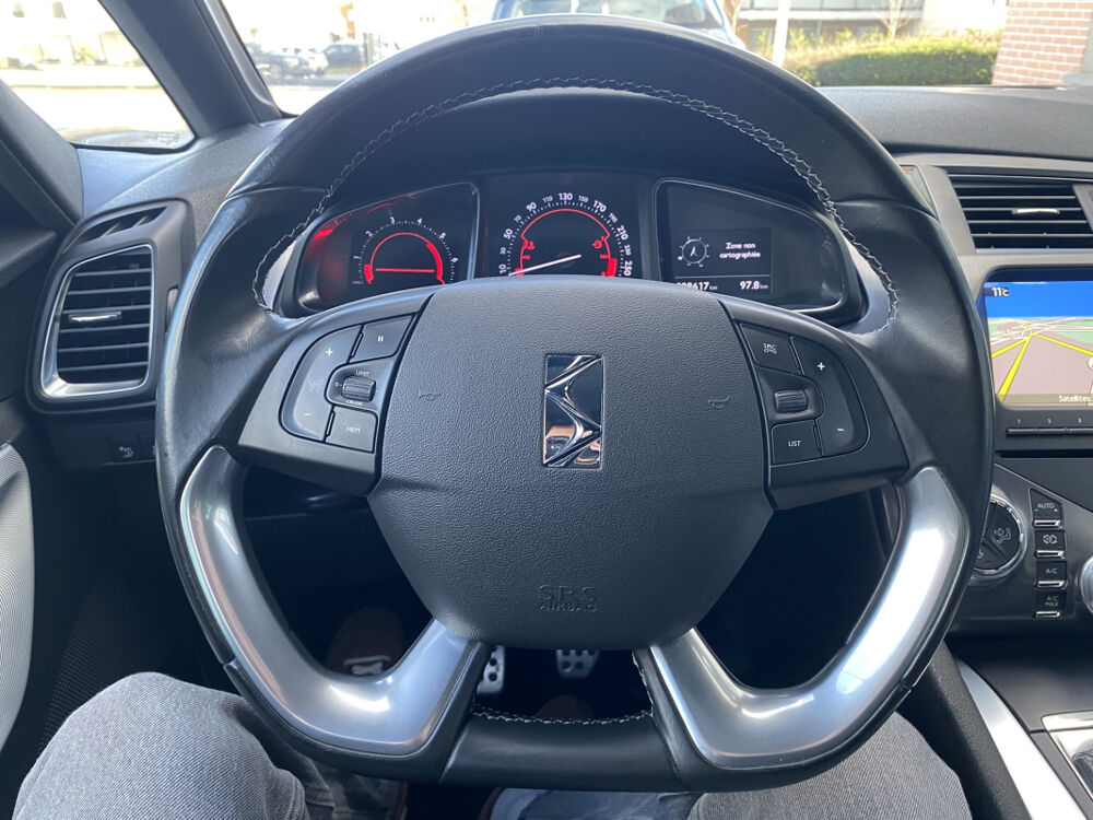 DS5 HDI 160 SPORT CHIC Garantie 12 Mois 2014 occasion 80480 Salou&euml;l