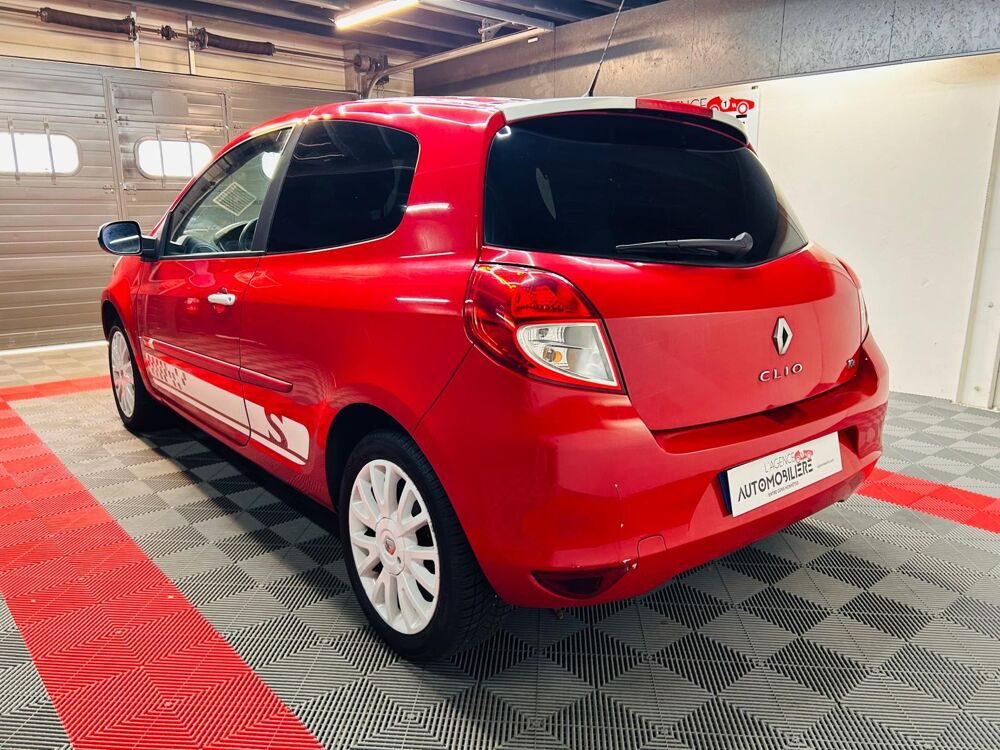 Clio 1.2 TCe 100 cv – Look S – Rouge & Blanc – Distribution 2011 occasion 71300 Montceau-les-Mines