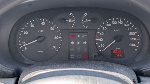 Clio II 5 Portes 1.4 i 75cv 2000 occasion 91120 Palaiseau