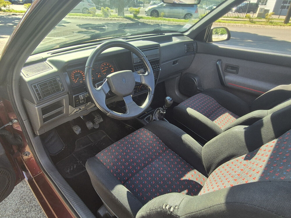 R19 1.8 137 CV 16V Cabriolet Ph1 - 105000 kms - 1992 occasion 25400 Audincourt