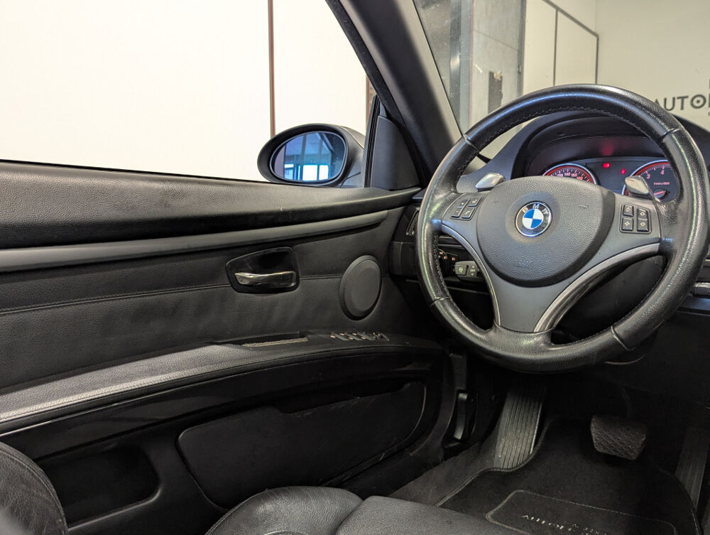 S&eacute;rie 3 (E93) CABRIOLET 330IA LUXE 2008 occasion 95800 Cergy
