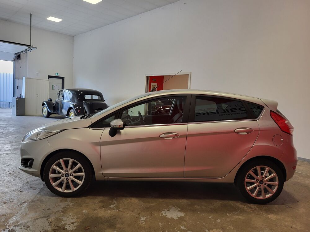 Fiesta FORD FIESTA 1.0 ECOBOOST 100 TITANIUM POWERSHIRT 2017 occasion 37170 Chambray-l&egrave;s-Tours