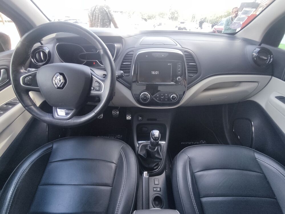 Captur 1.2 TCE 120 ENERGY INITIALE PARIS 2017 occasion 27500 Pont-Audemer
