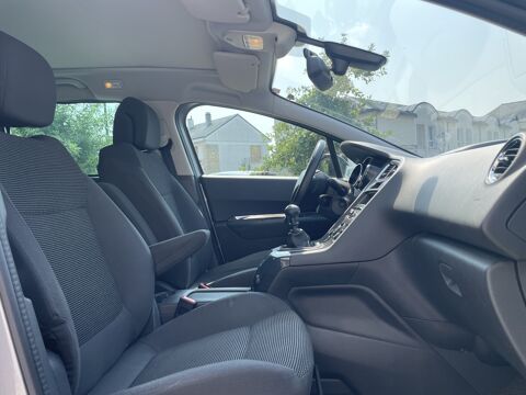 5008 I 1.6 e-HDi 120 cv 7 Places Style - Distribution &agrave; jour Suiv 2017 occasion 49124 Saint-Barth&eacute;lemy-d'Anjou