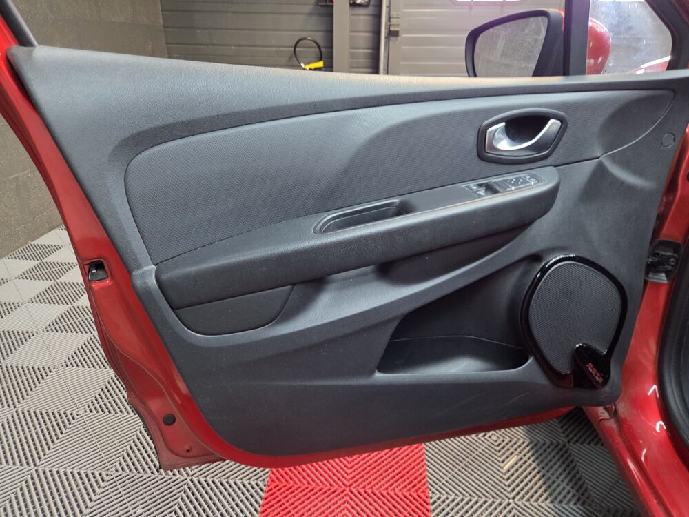 Clio 4 phase 2 1.5 dCi 75ch energy Zen GARANTIE 12 MOIS 2019 occasion 71300 Montceau-les-Mines