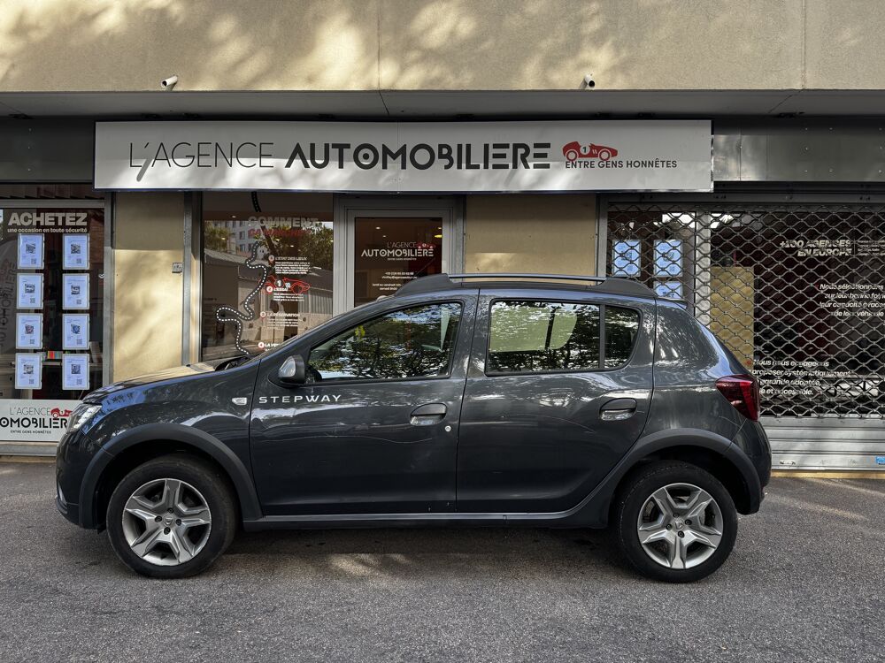 Sandero II (2) STEPWAY 1.0 SCE 75 URBAN *FAIBLE KILOMETRAGE, SUIVI D 2020 occasion 92370 Chaville