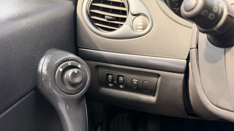 Clio III 5 Portes 1.5 dCi 86 cv Full Options / distribution neuve 2008 occasion 91120 Palaiseau