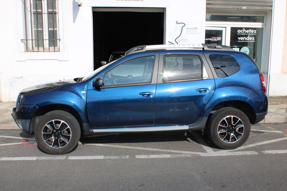 Duster 1.2 TCE 125ch BLACK TOUCH 4X2 ( Entretien DACIA, 1&egrave;re main, 2017 occasion 34200 S&egrave;te