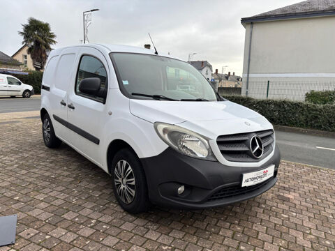Citan fourgon 109 CDI 1.5 90 cv - Attelage 2012 occasion 49124 Saint-Barth&eacute;lemy-d'Anjou