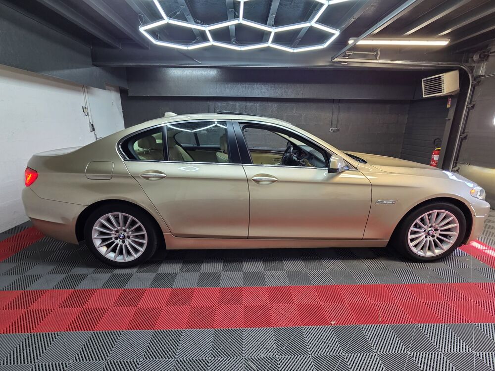 S&eacute;rie 5 530dA F10 245ch Luxe 2010 occasion 71300 Montceau-les-Mines