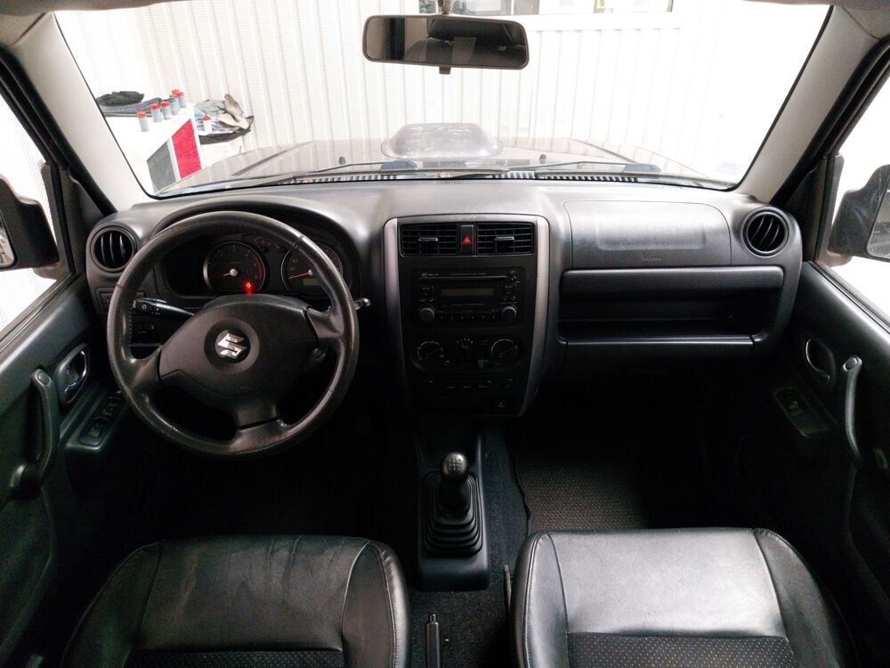 Jimny 1.5 DDIS 85 JLX 4WD 2007 occasion 56000 Vannes