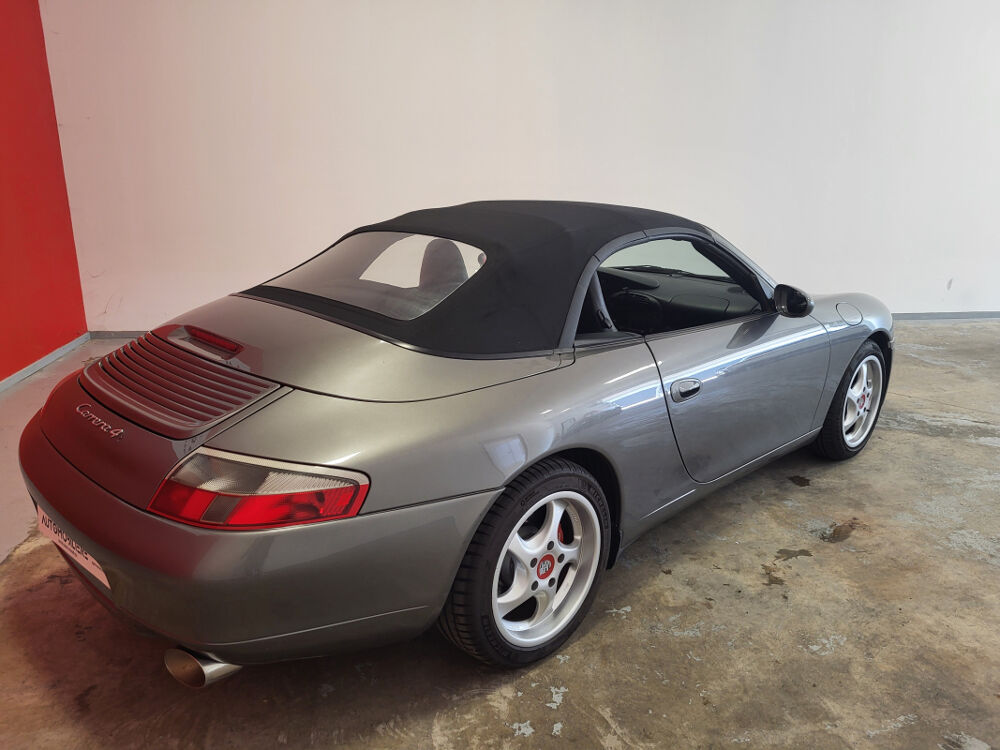 911 (996) 996 CABRIOLET 3.4 CARRERA 4 TIPTRONIC S + HARDTOP 2001 occasion 37170 Chambray-l&egrave;s-Tours