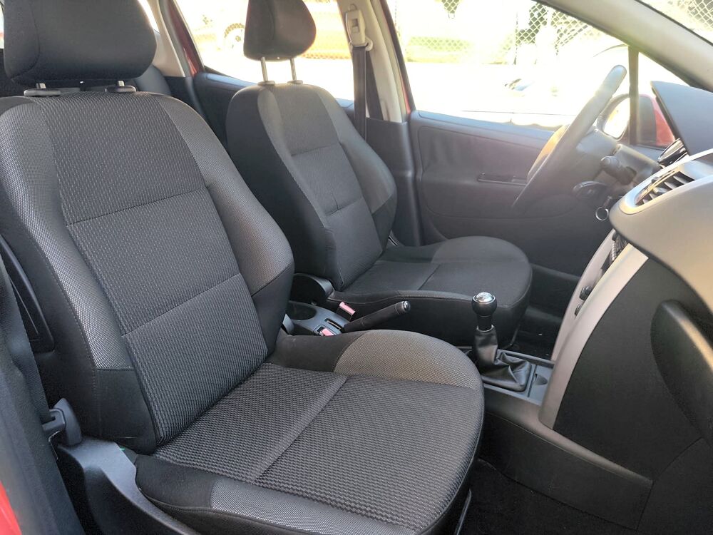 207 SW VTI 95 1.4L CLIM GARANTIE 6 MOIS 2011 occasion 34160 Castries
