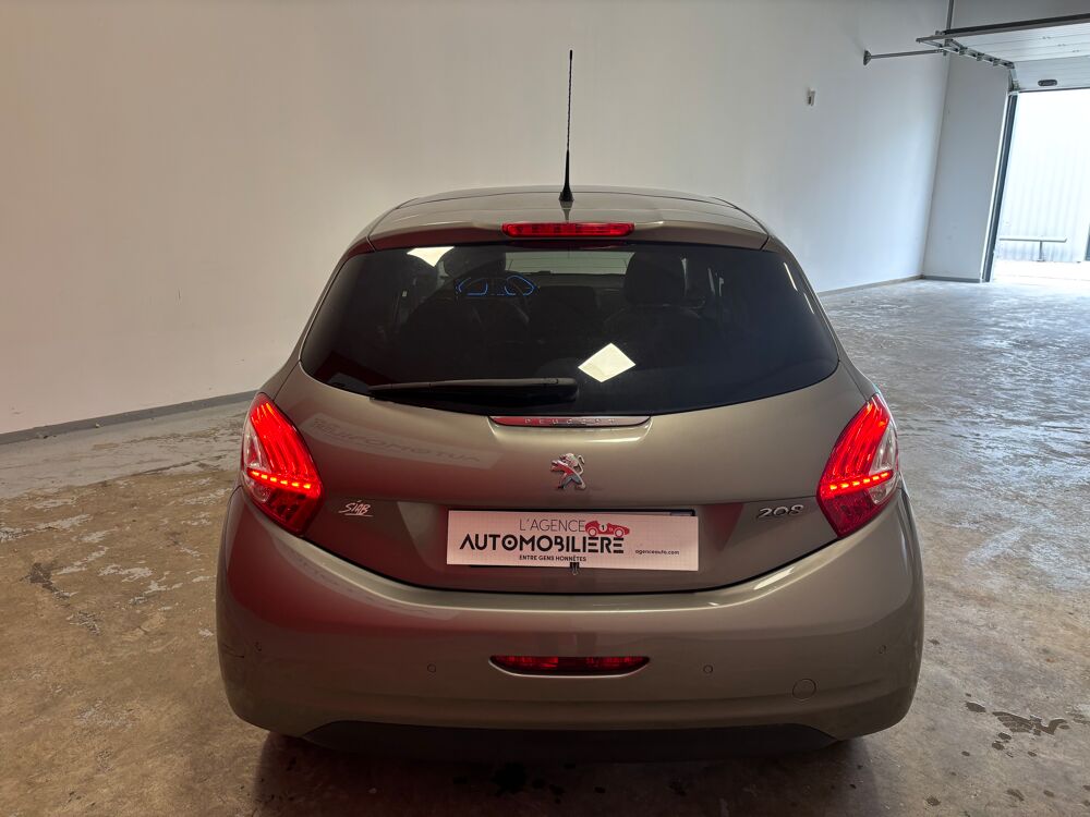 208 Peugeot ALLURE 1.6 VTI + TOIT PANORAMIQUE 2014 occasion 37170 Chambray-l&egrave;s-Tours