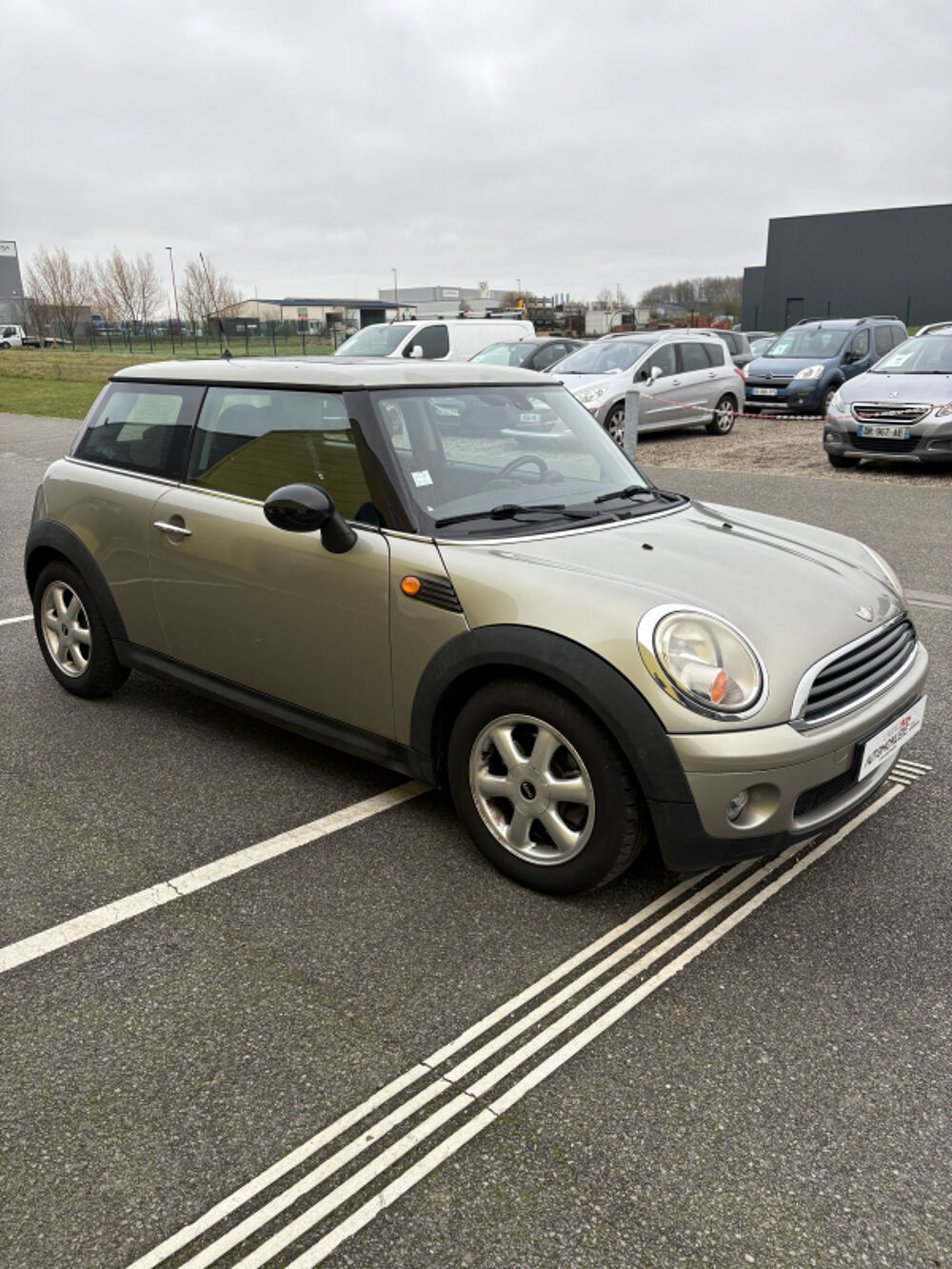 Cooper R56 1.4i Hatch One 2007 occasion 76760 Yerville